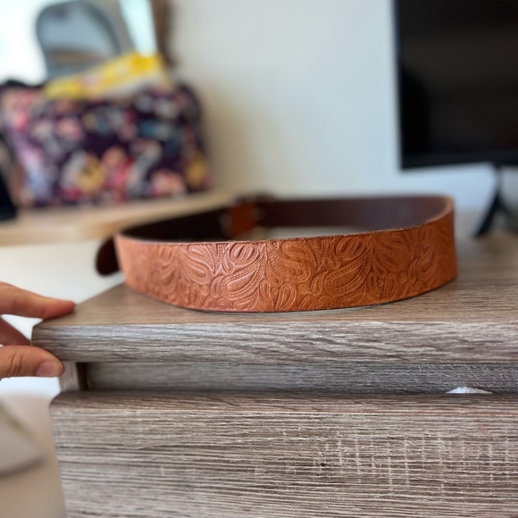 Lucky Brand Western-Style Leather Belt - Picture 4 of 5